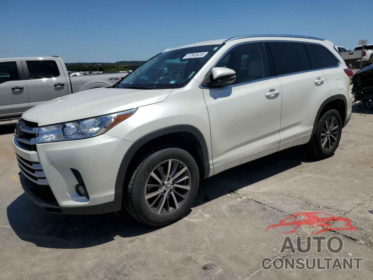 TOYOTA HIGHLANDER 2017 - 5TDKZRFH3HS518984