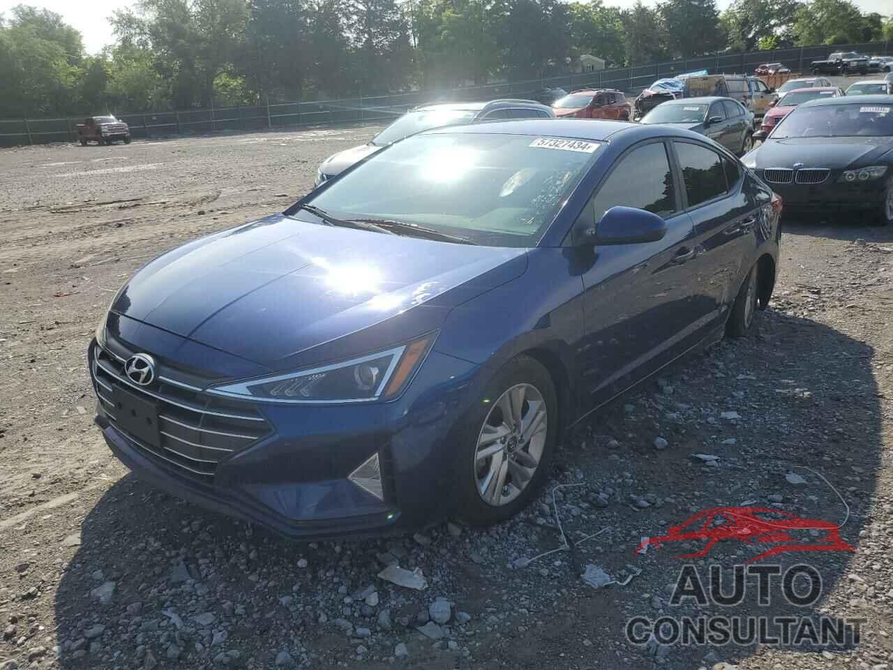 HYUNDAI ELANTRA 2019 - 5NPD84LF2KH496958