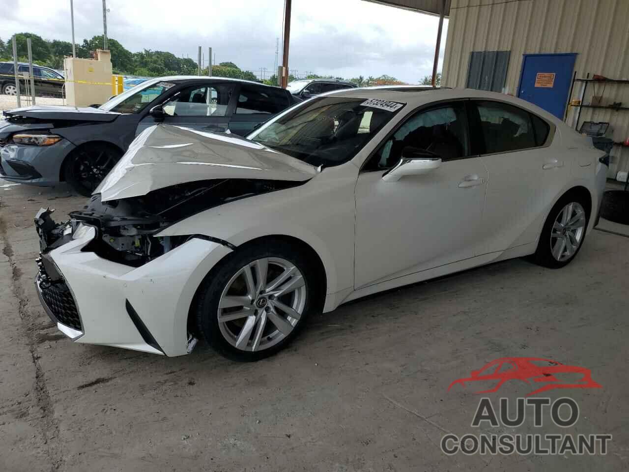 LEXUS IS 2024 - JTHCA1D24R5128915