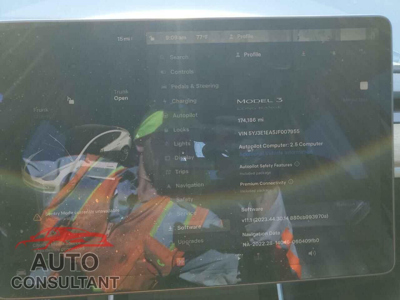 TESLA MODEL 3 2018 - 5YJ3E1EA5JF007955