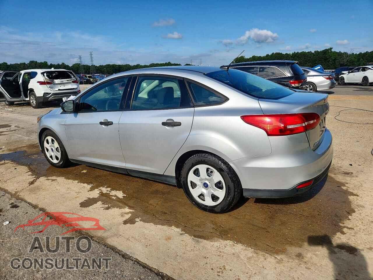 FORD FOCUS 2017 - 1FADP3E25HL282080