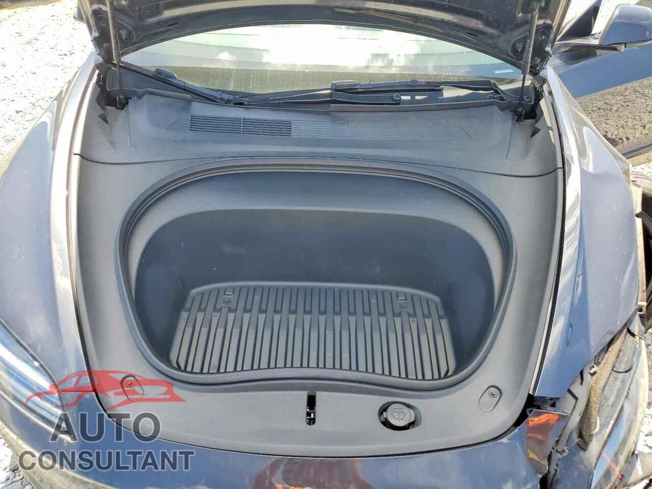 TESLA MODEL 3 2024 - 5YJ3E1EA8RF854495