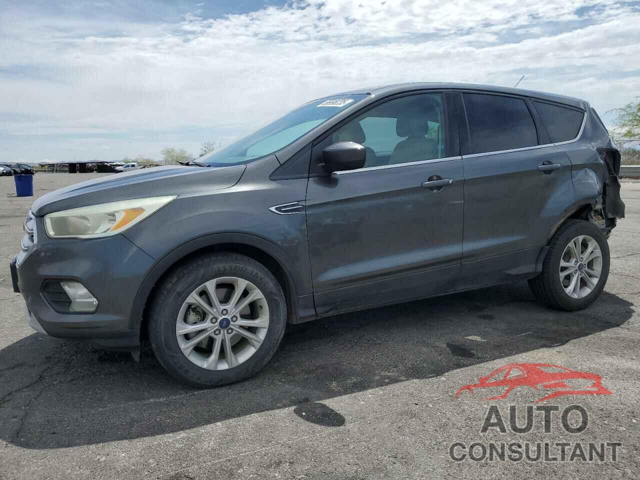 FORD ESCAPE 2017 - 1FMCU0G95HUC56365