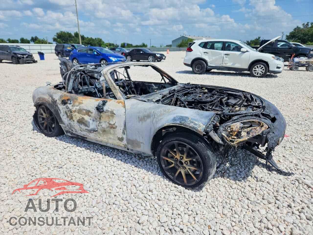 MAZDA MX5 2011 - JM1NC2LF8B0214620