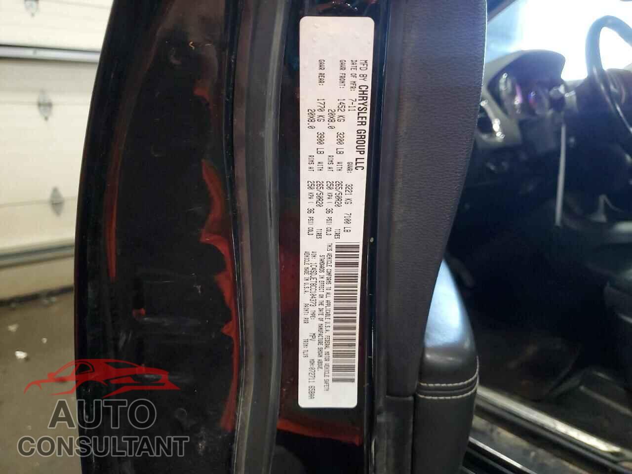 DODGE DURANGO 2012 - 1C4SDJET8CC104373