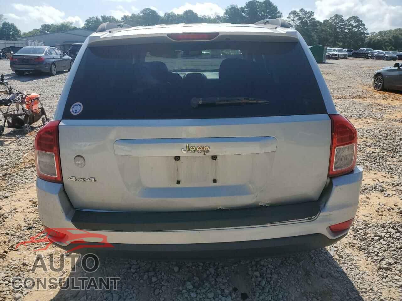 JEEP COMPASS 2011 - 1J4NF1FB5BD194064