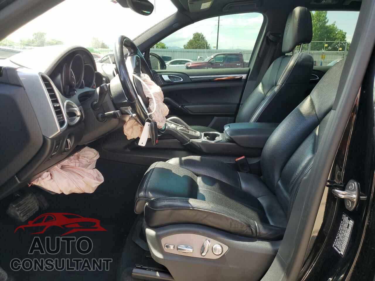 PORSCHE CAYENNE 2017 - WP1AA2A20HKA86163