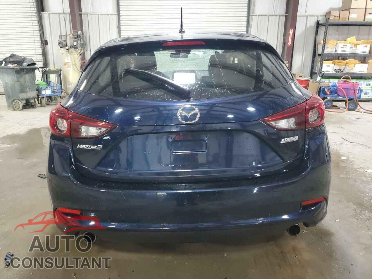 MAZDA 3 2017 - 3MZBN1L39HM146487