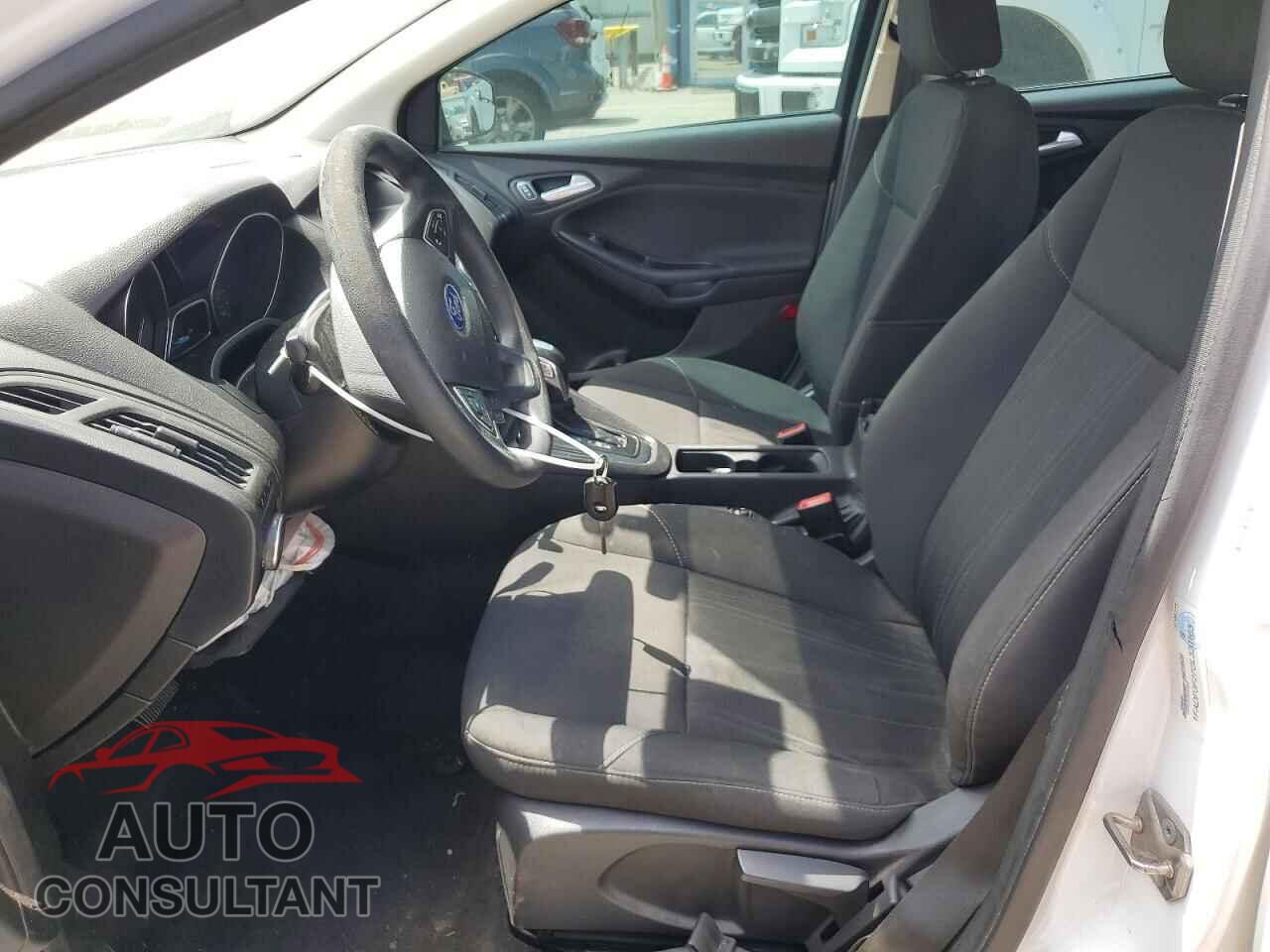 FORD FOCUS 2016 - 1FADP3F27GL320163