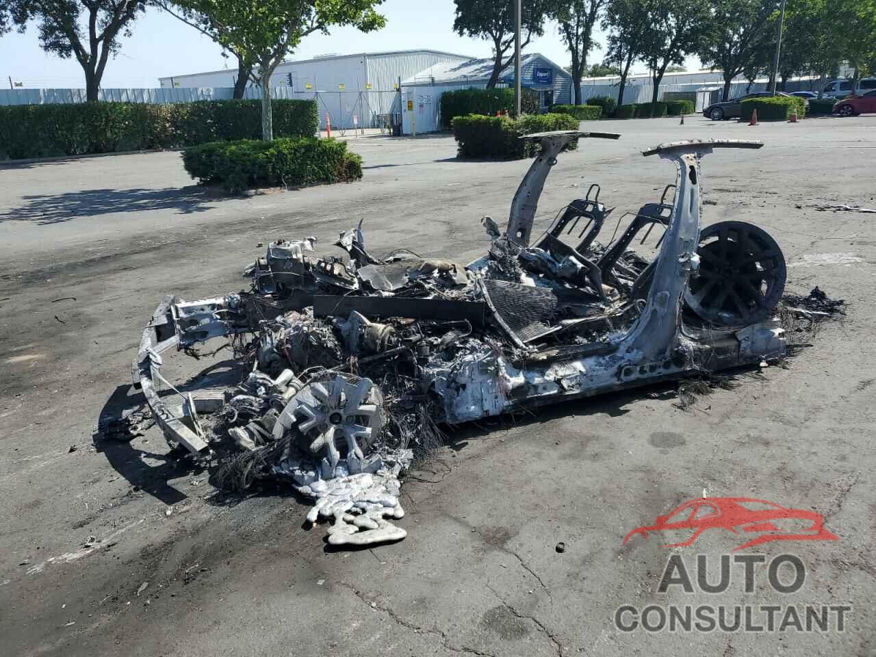 TESLA MODEL S 2022 - 5YJSA1E57NF491563