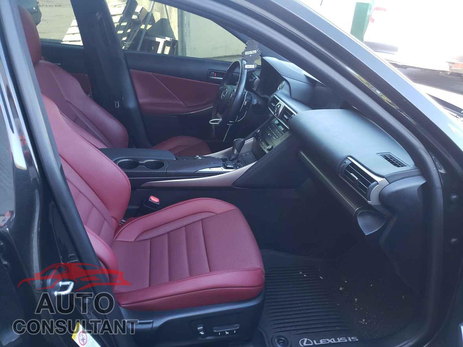 LEXUS IS 2017 - JTHBA1D28H5041643