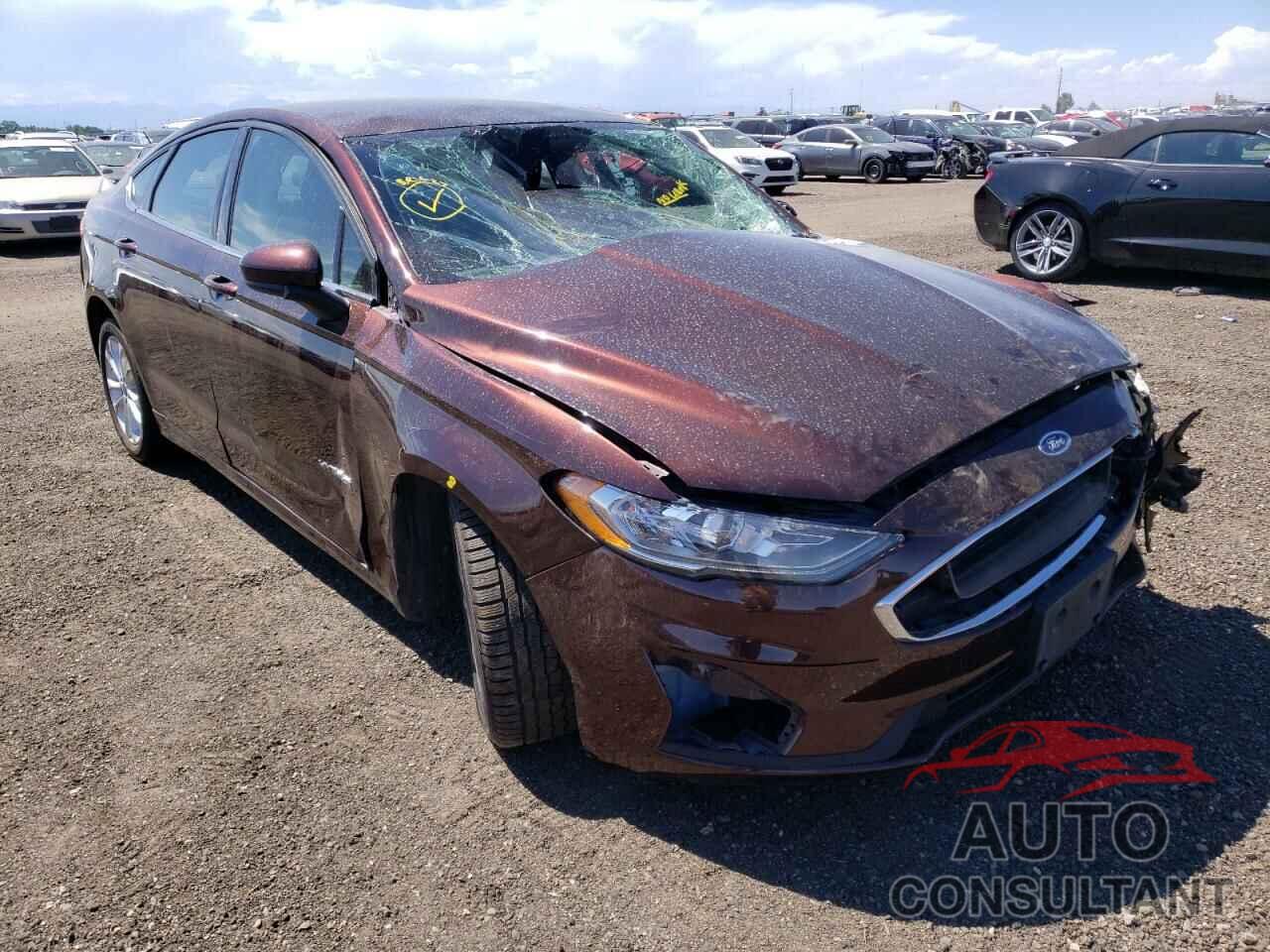 FORD FUSION 2019 - 3FA6P0LU5KR100558