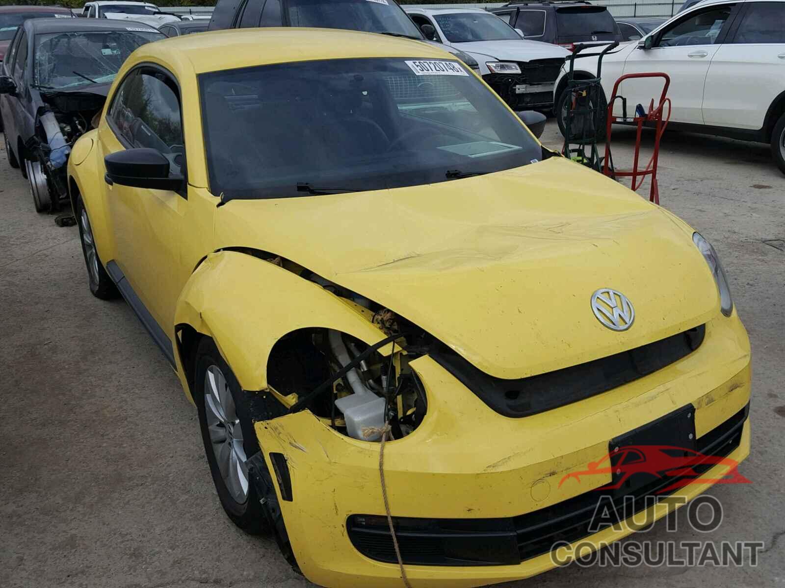 VOLKSWAGEN BEETLE 2015 - 3VWF17AT8FM619439