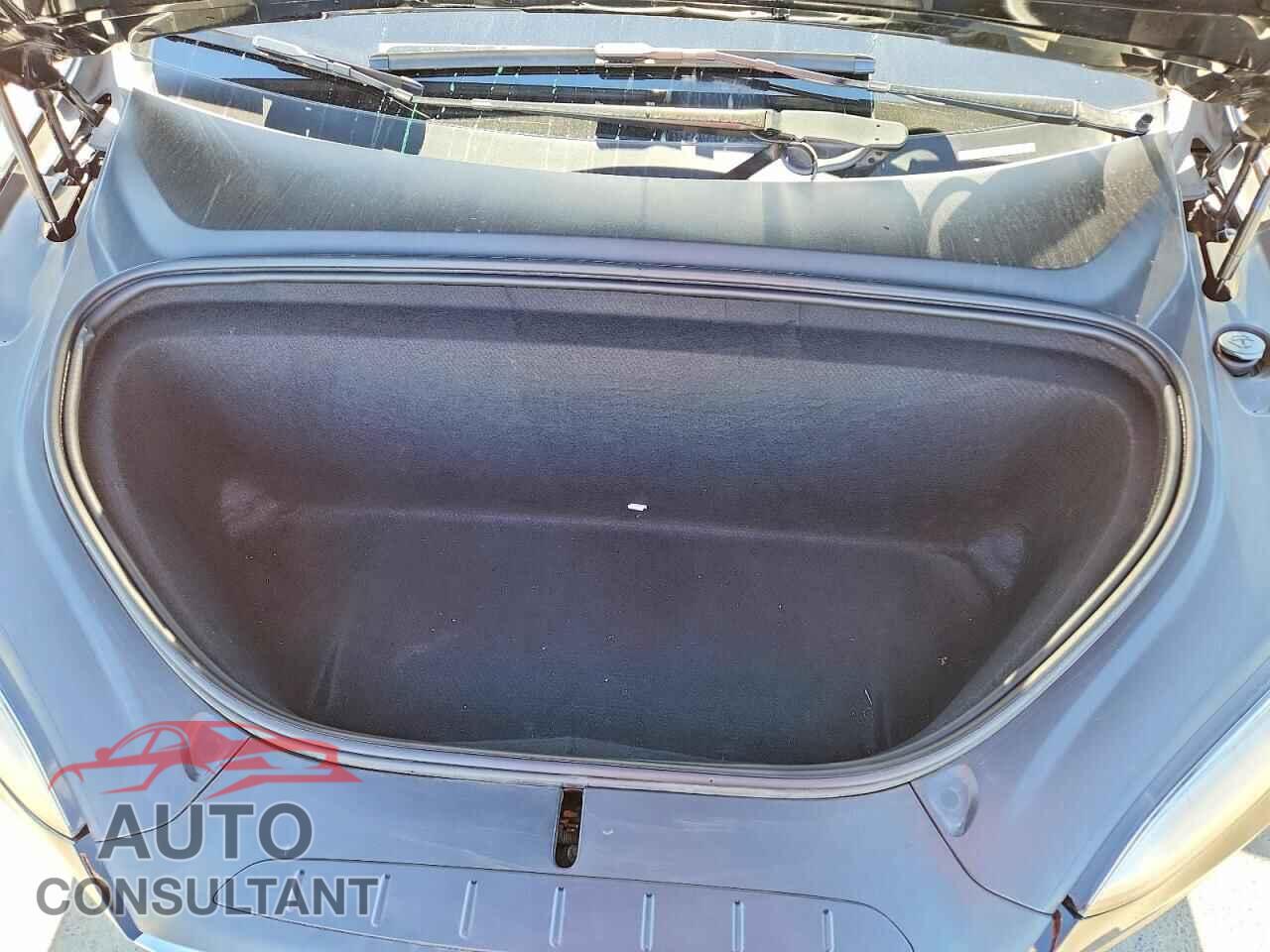 TESLA MODEL X 2019 - 5YJXCAE27KF211593