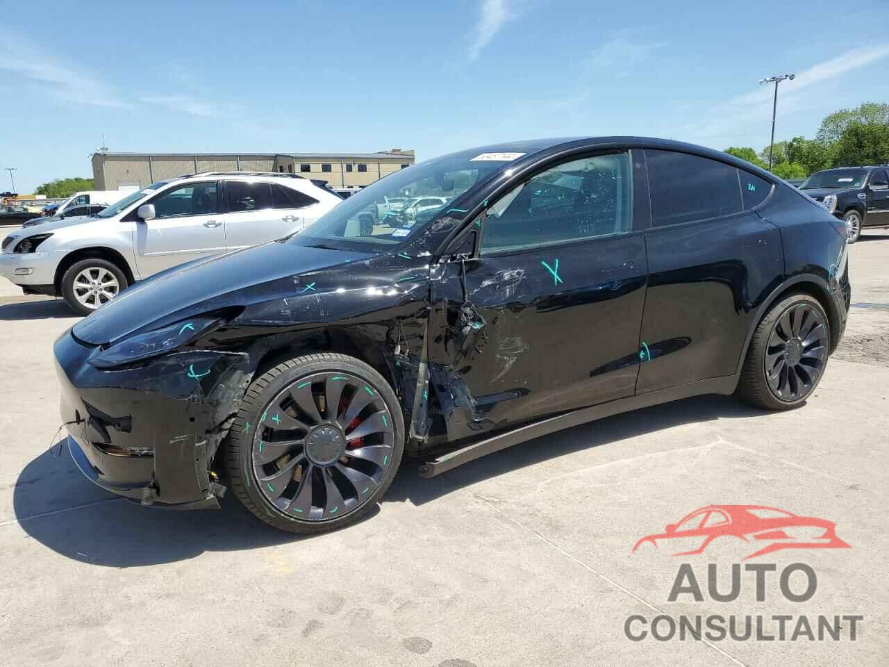 TESLA MODEL Y 2021 - 5YJYGDEF6MF270151