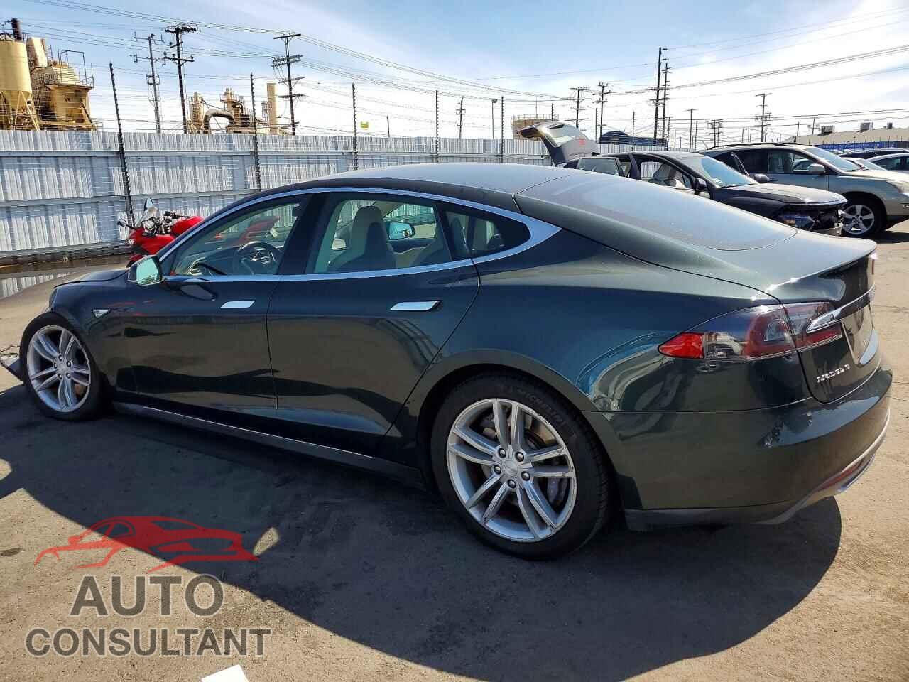 TESLA MODEL S 2014 - 5YJSA1H15EFP33842