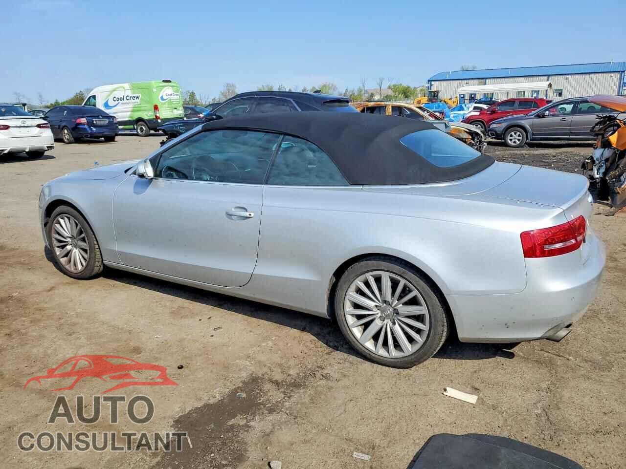 AUDI A5 2012 - WAULFAFH4CN000893