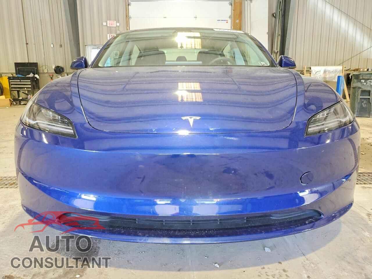 TESLA MODEL 3 2025 - 5YJ3E1EB3SF937203