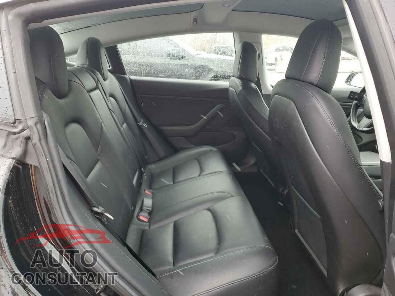 TESLA MODEL 3 2018 - 5YJ3E1EBXJF183778