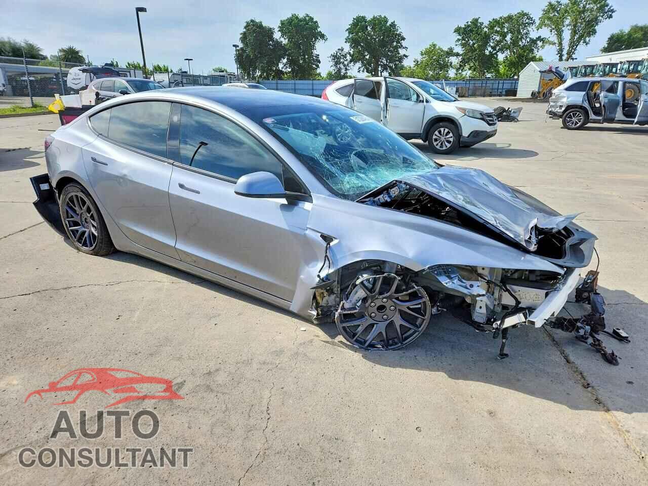 TESLA MODEL 3 2025 - 5YJ3E1EA8SF961925