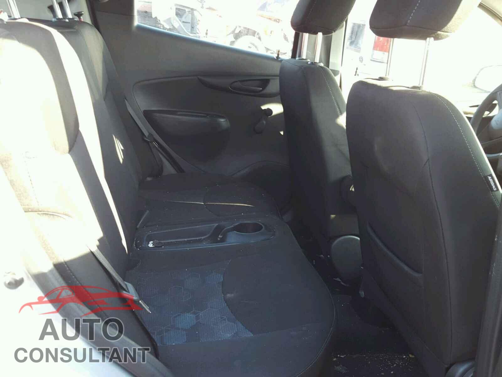 CHEVROLET SPARK 2017 - KL8CB6SA9HC828163