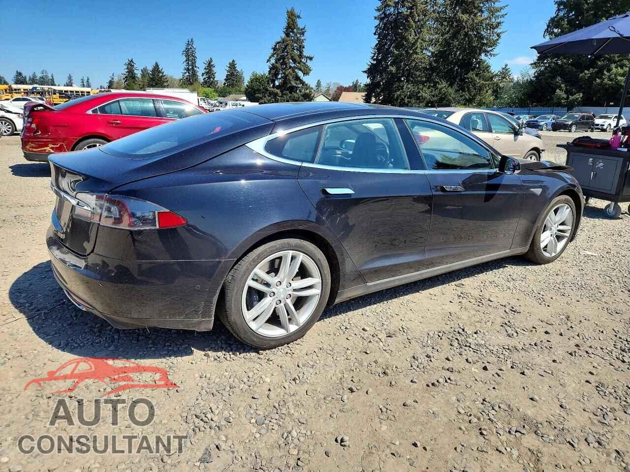 TESLA MODEL S 2015 - 5YJSA1E29FF120279