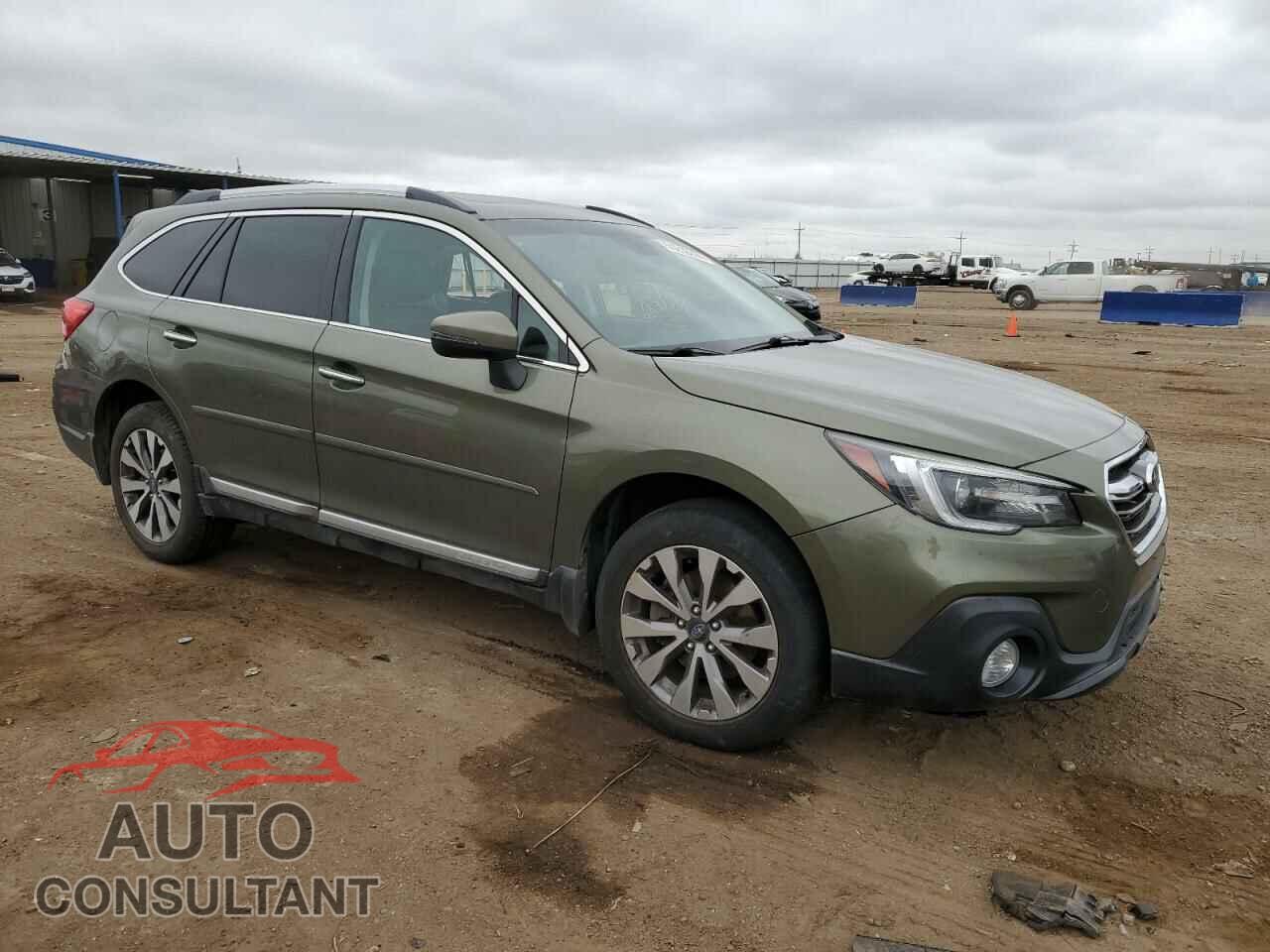 SUBARU OUTBACK 2018 - 4S4BSATC8J3365052