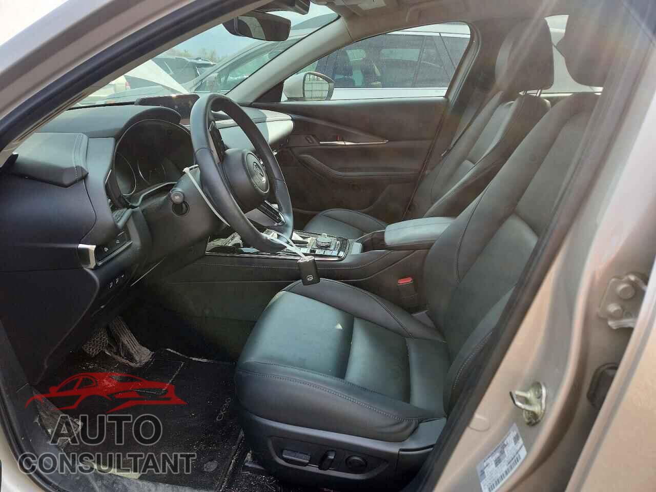MAZDA CX30 2024 - 3MVDMBCM4RM632413