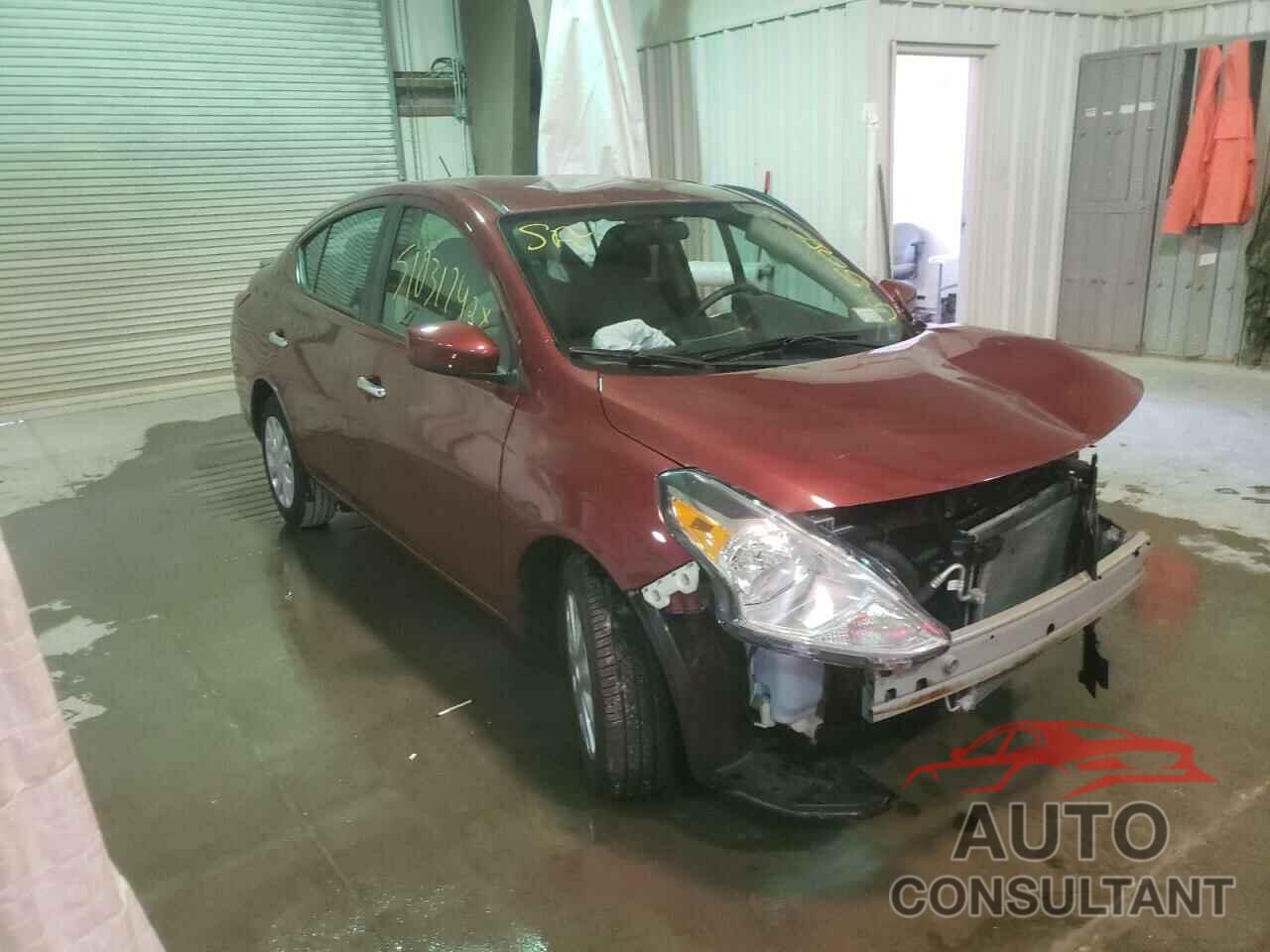 NISSAN VERSA 2018 - 3N1CN7AP0JL885956