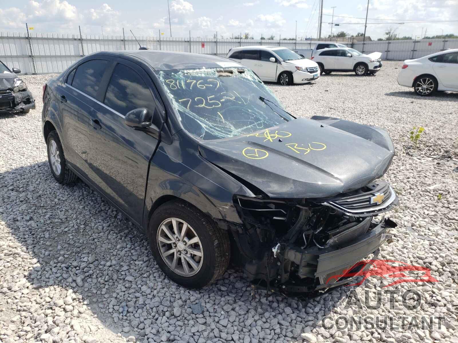 CHEVROLET SONIC 2018 - 1G1JD5SH3J4112044