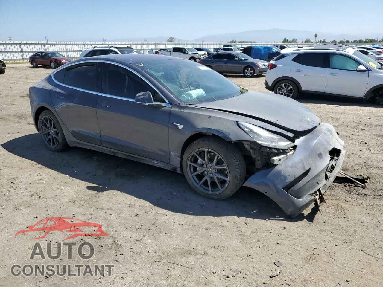 TESLA MODEL 3 2018 - 5YJ3E1EA1JF037051