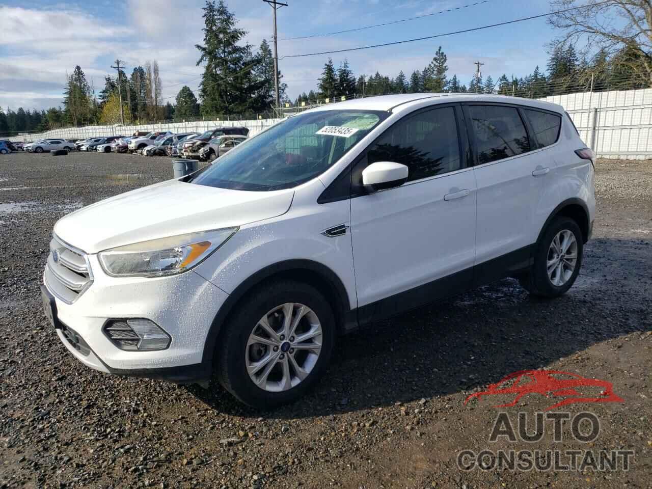 FORD ESCAPE 2017 - 1FMCU9GD8HUE49196