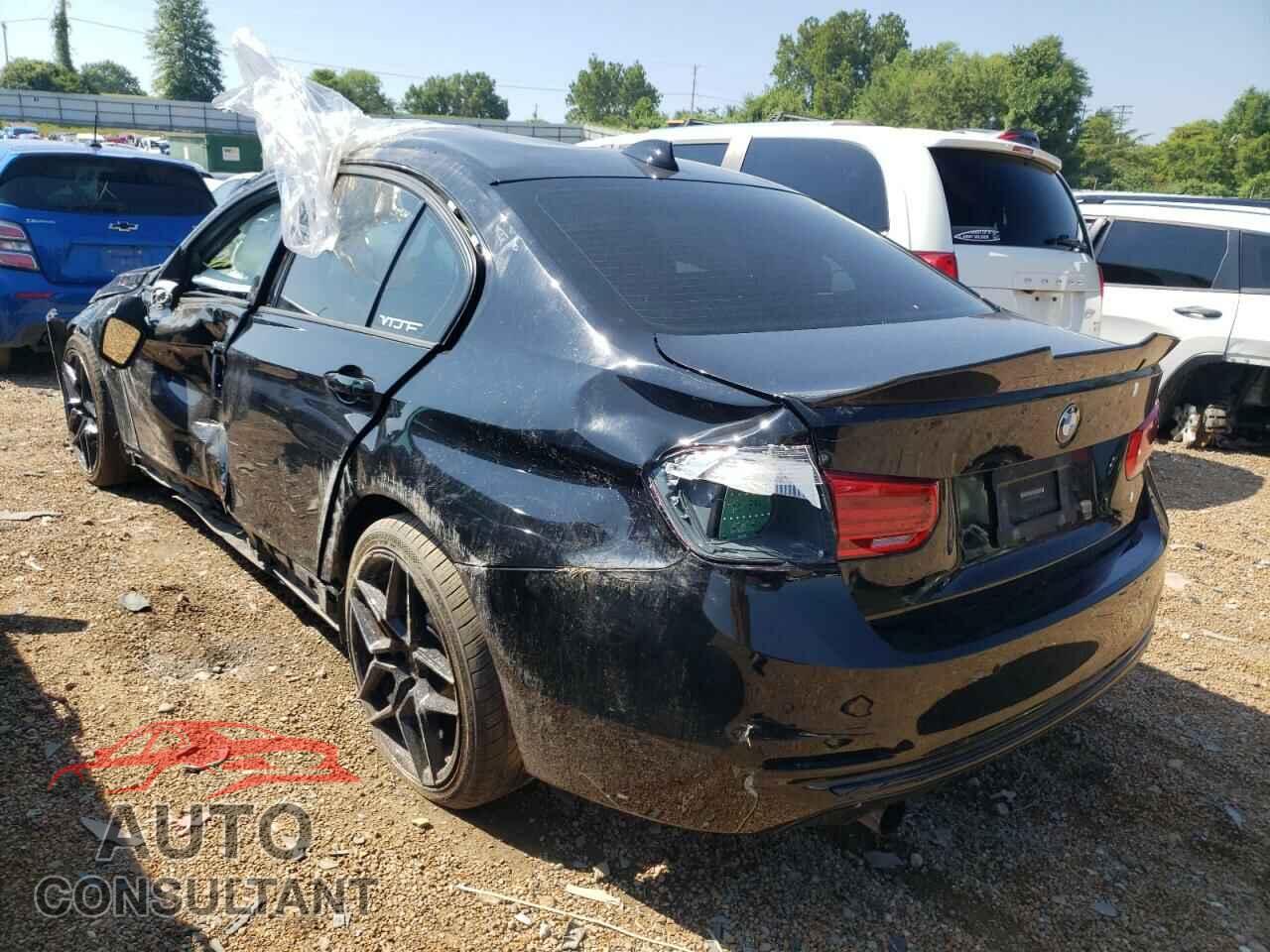 BMW 3 SERIES 2016 - WBA8E3G52GNU05682