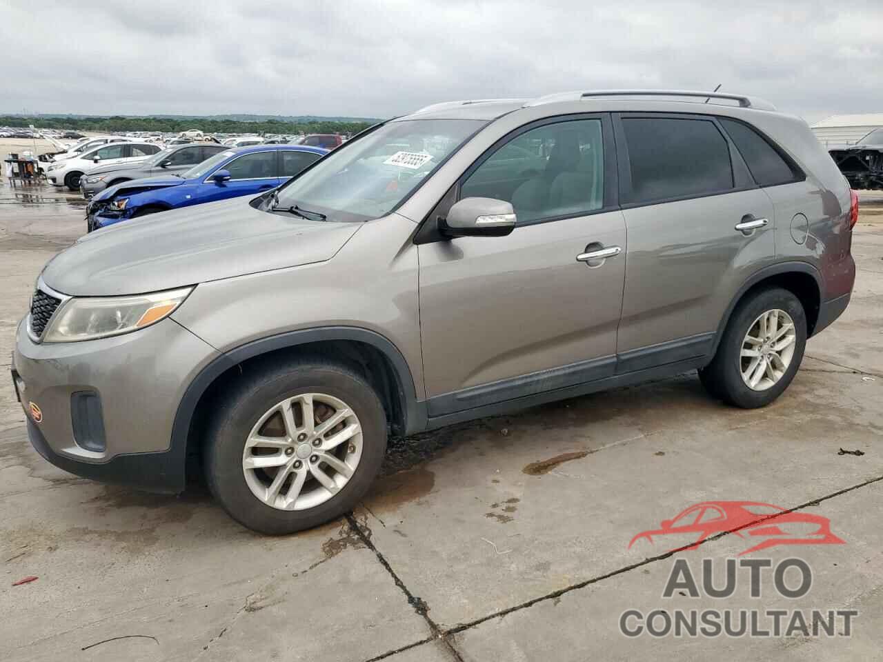 KIA SORENTO 2015 - 5XYKT4A72FG641639