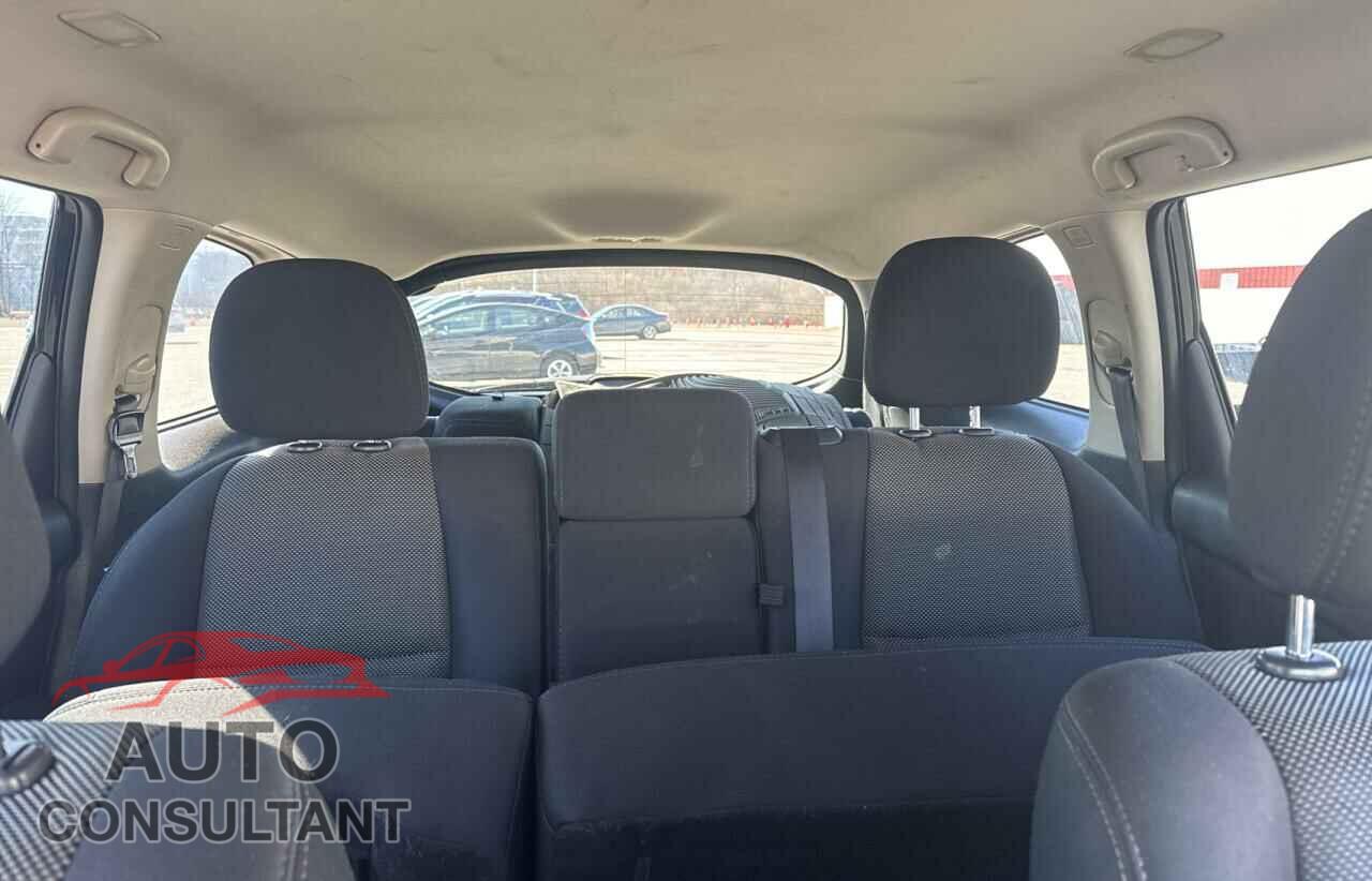 NISSAN PATHFINDER 2017 - 5N1DR2MM7HC691663