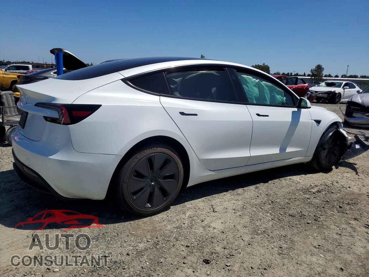TESLA MODEL 3 2026 - 5YJ3E1EA2TF155161
