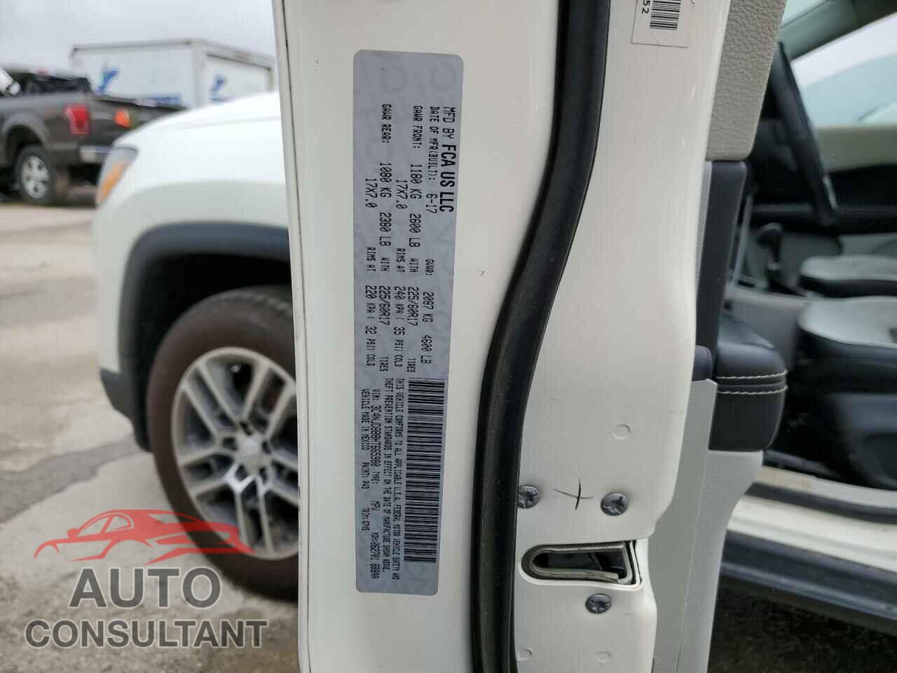 JEEP COMPASS 2017 - 3C4NJDBB8HT665980