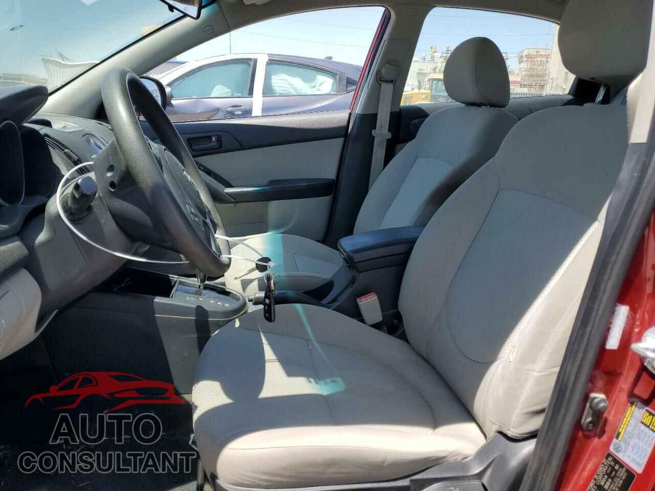 KIA FORTE 2010 - KNAFU4A27A5843944