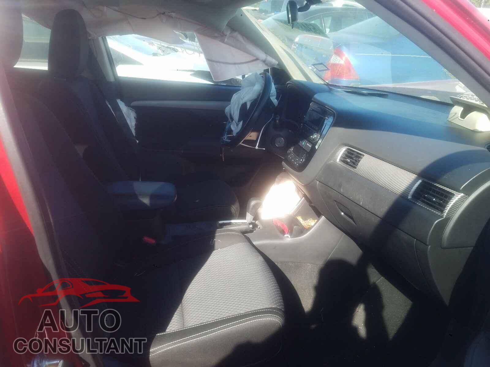 MITSUBISHI OUTLANDER 2016 - JA4AD2A31GZ011084