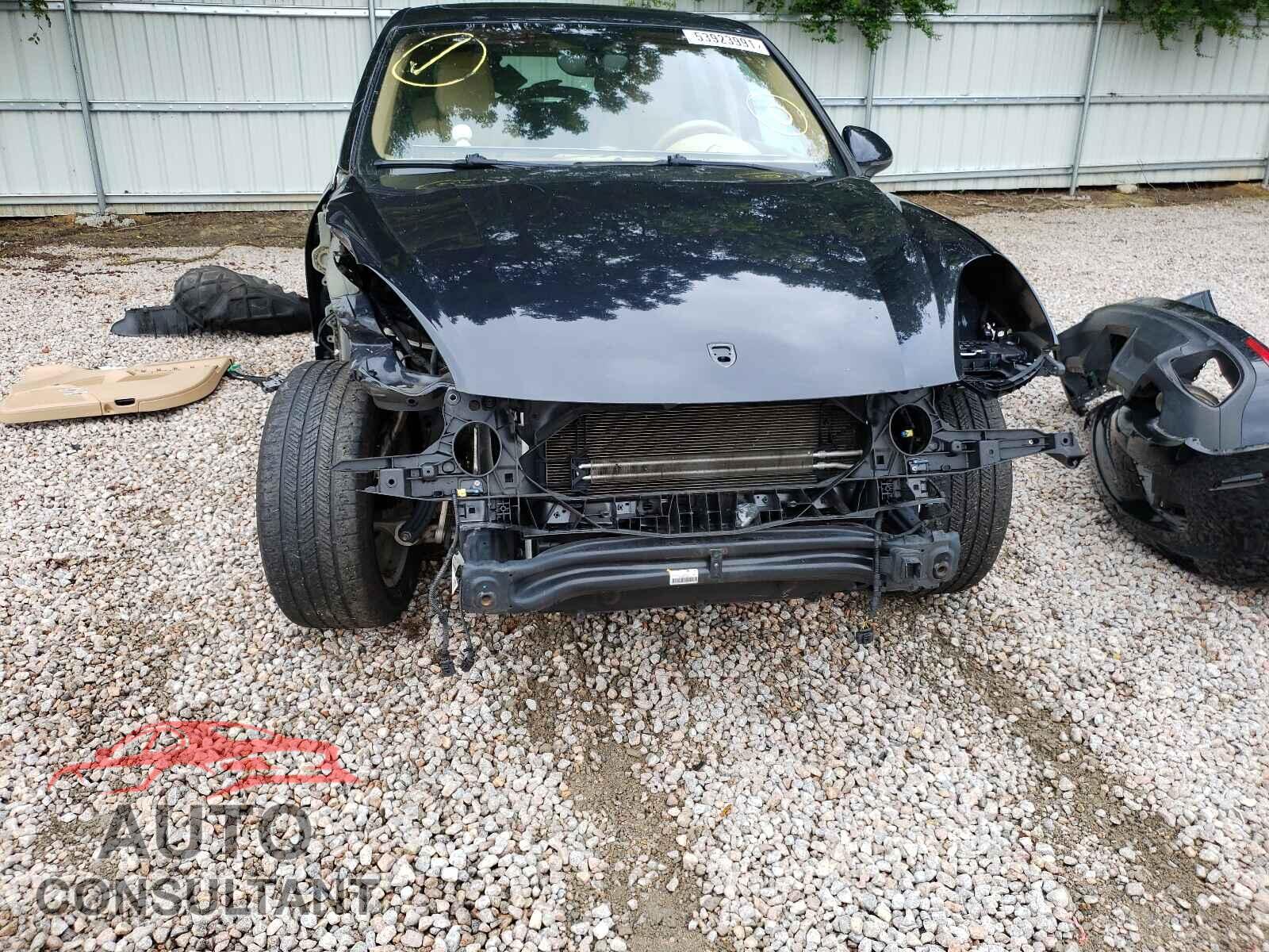 PORSCHE CAYENNE 2016 - WP1AA2A21GKA12958