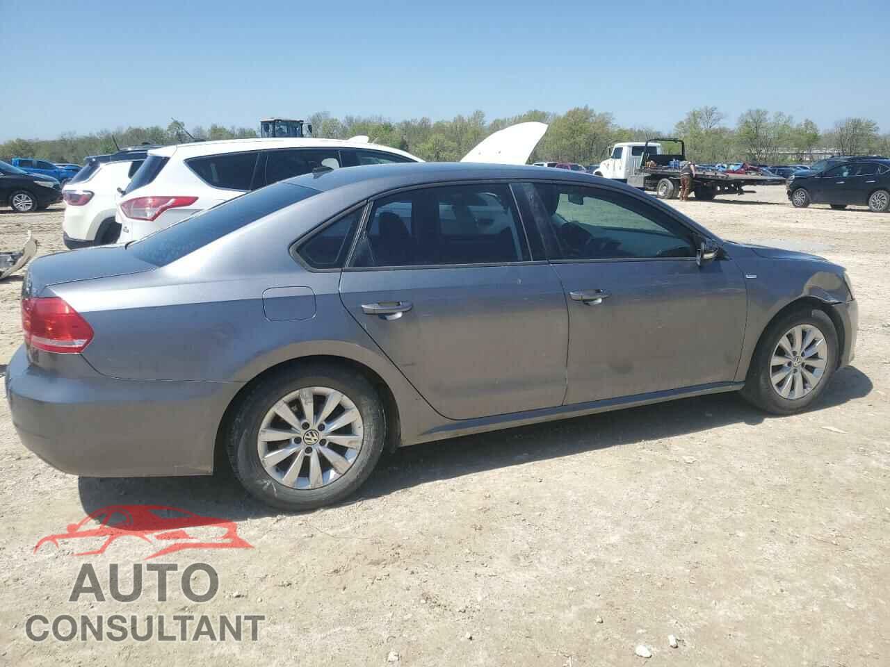 VOLKSWAGEN PASSAT 2015 - 1VWAT7A38FC013970