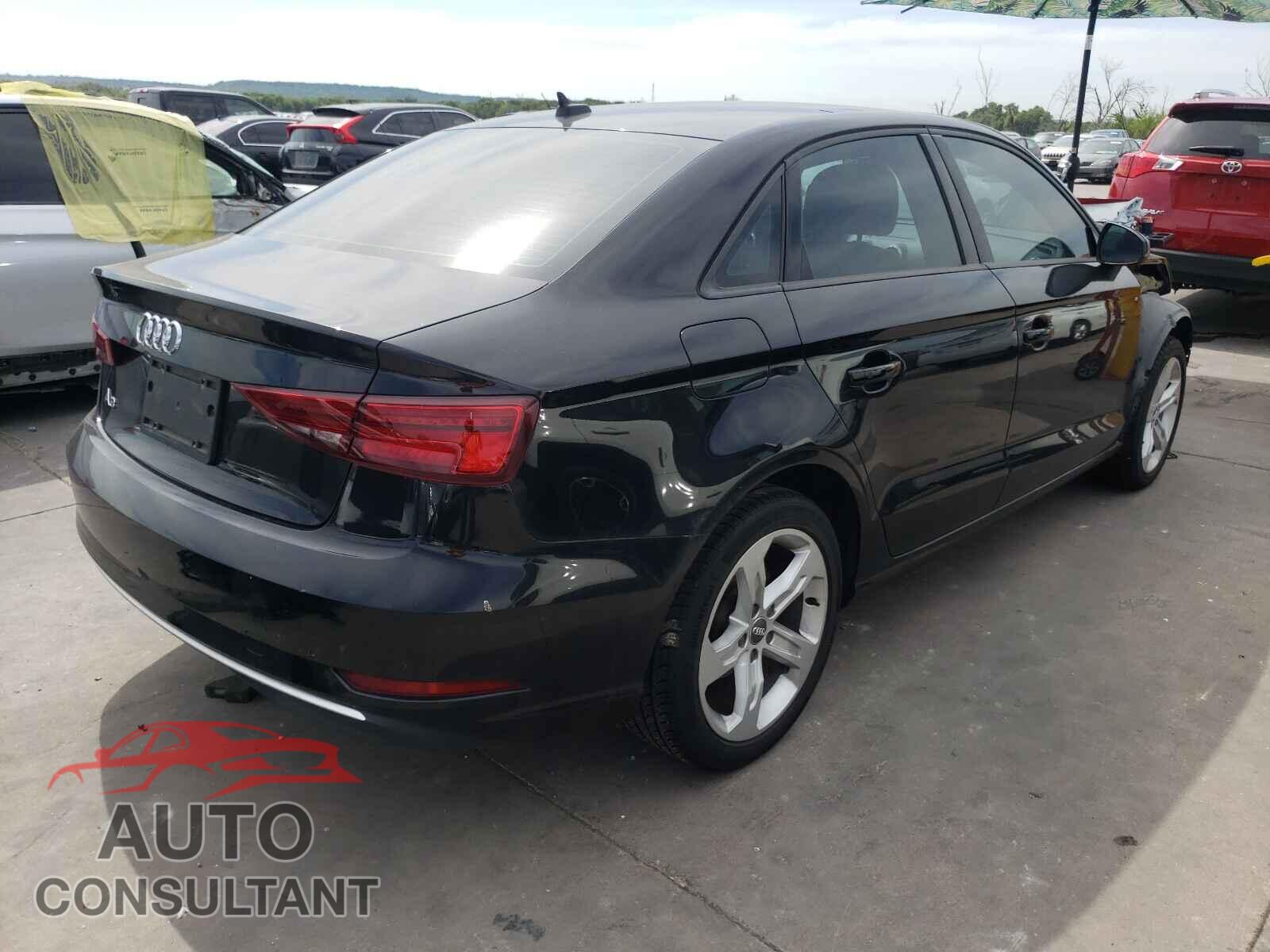AUDI A3 2017 - WAUAUGFFXH1047231