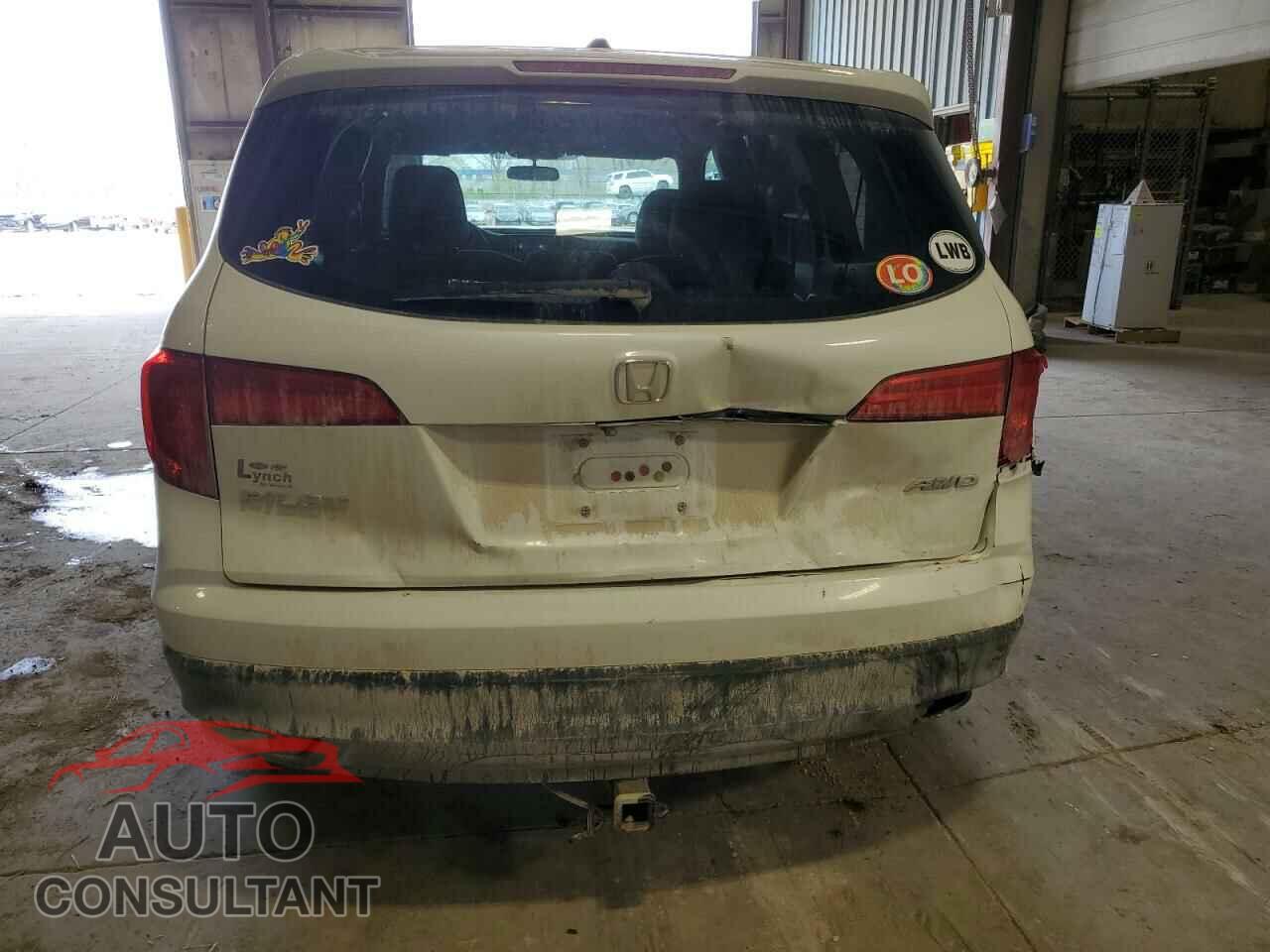 HONDA PILOT 2016 - 5FNYF6H33GB030995