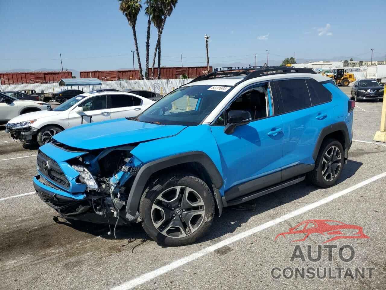 TOYOTA RAV4 2019 - 2T3J1RFV6KC013635