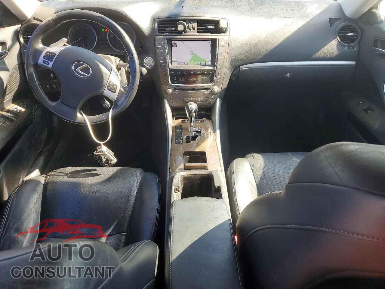 LEXUS IS 2012 - JTHBF5C27C5172484
