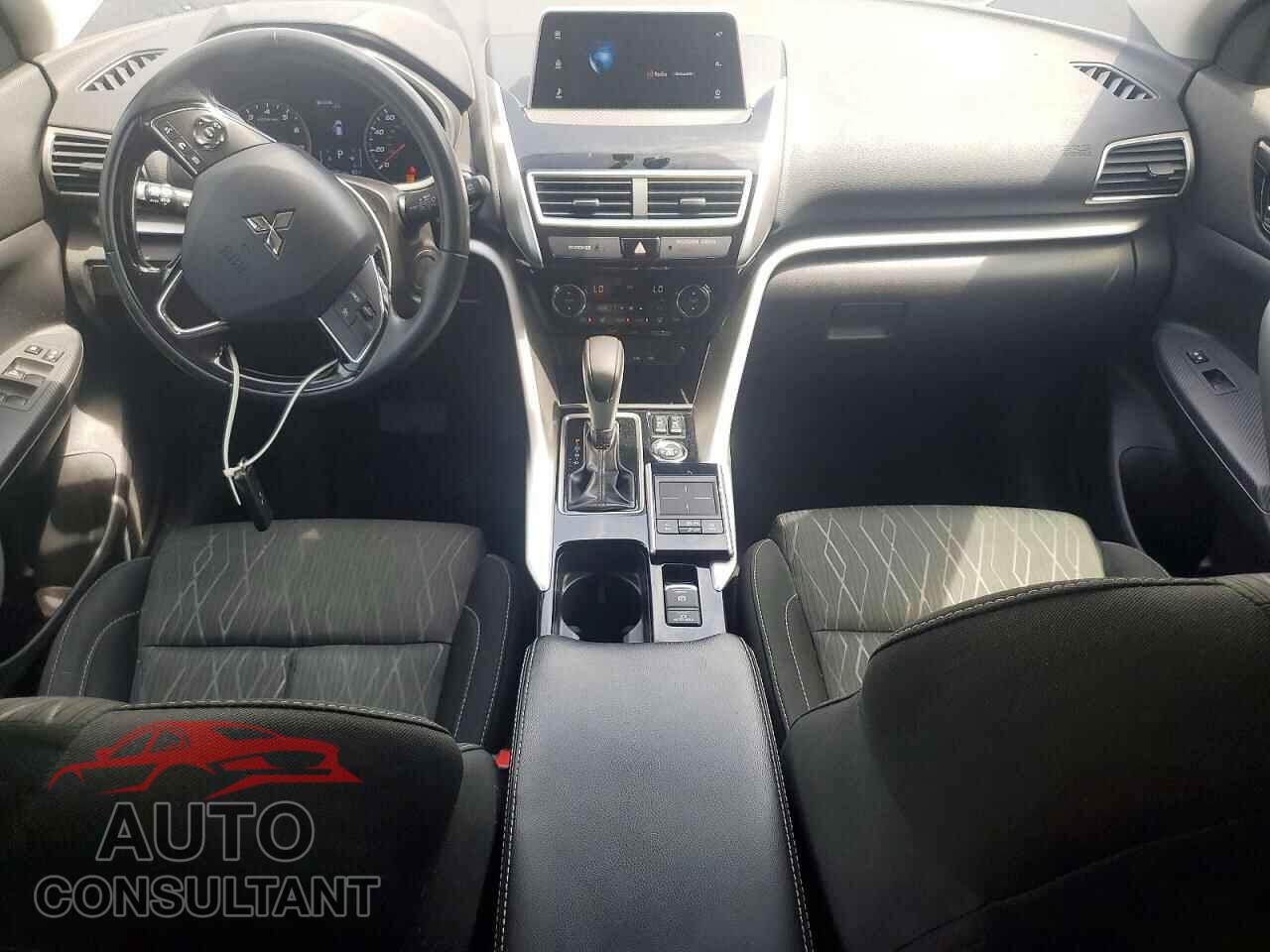 MITSUBISHI ECLIPSE 2018 - JA4AT5AAXJZ038486
