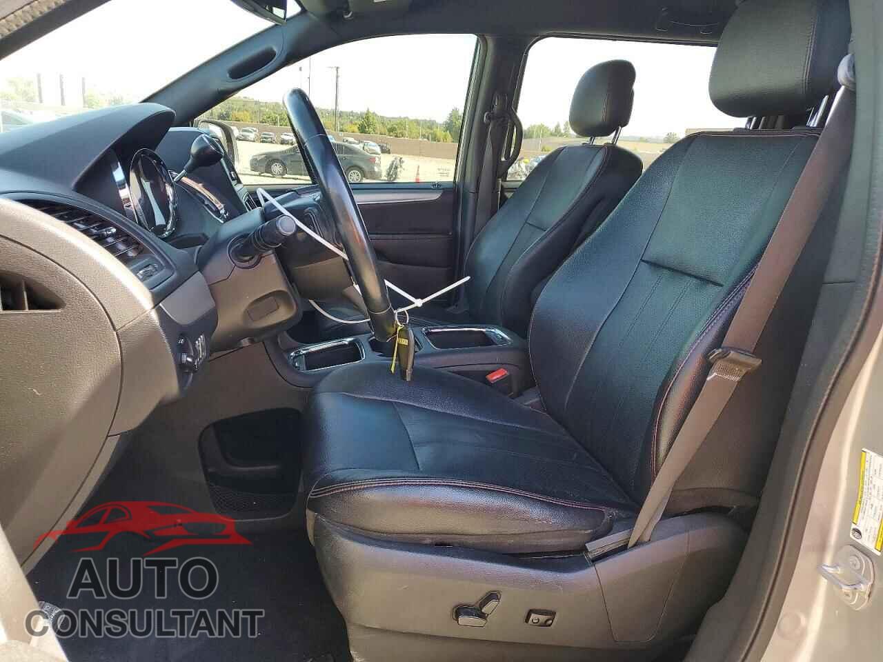 DODGE CARAVAN 2018 - 2C4RDGEG0JR282979