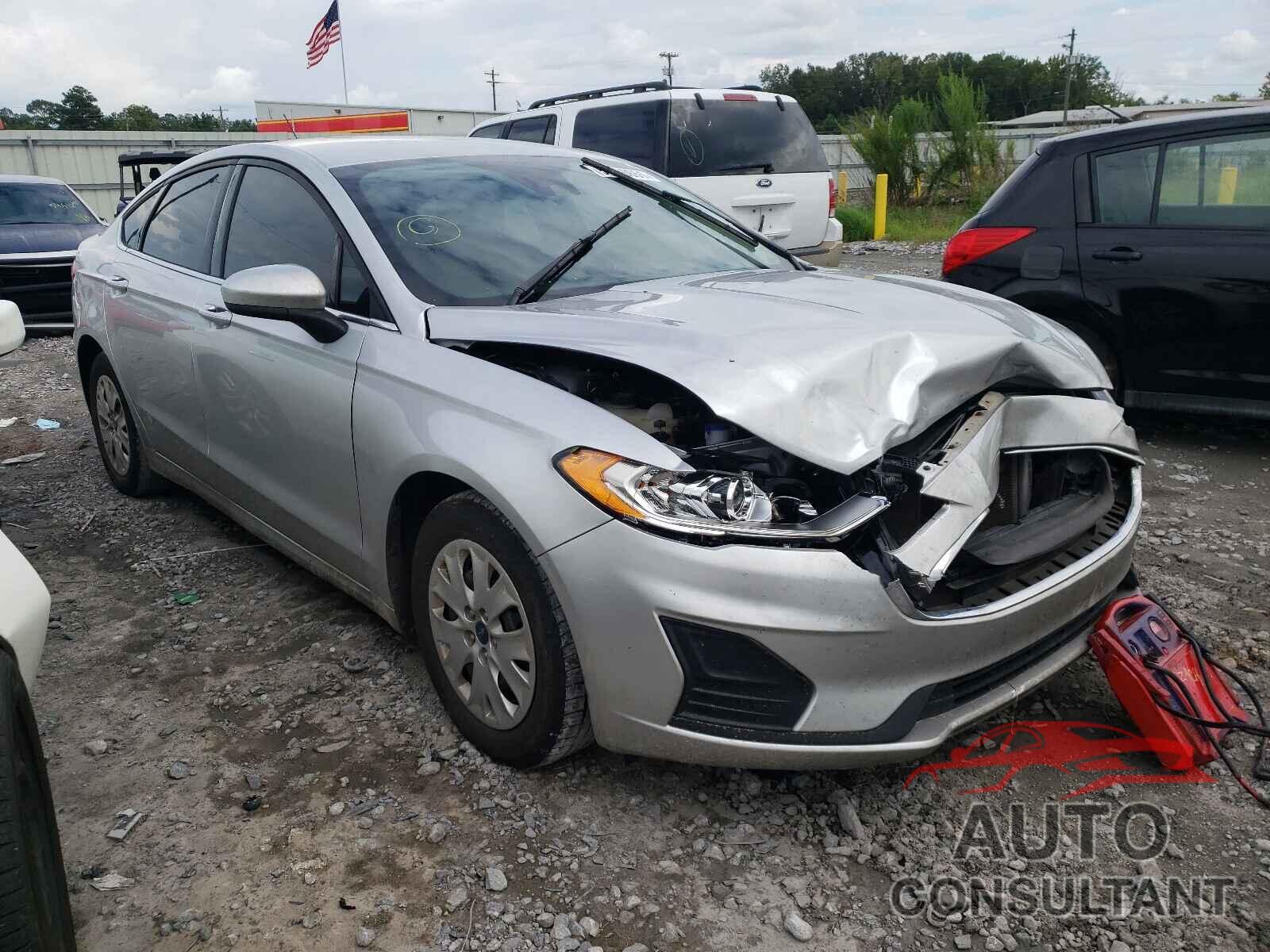 FORD FUSION 2019 - 3FA6P0G74KR267143