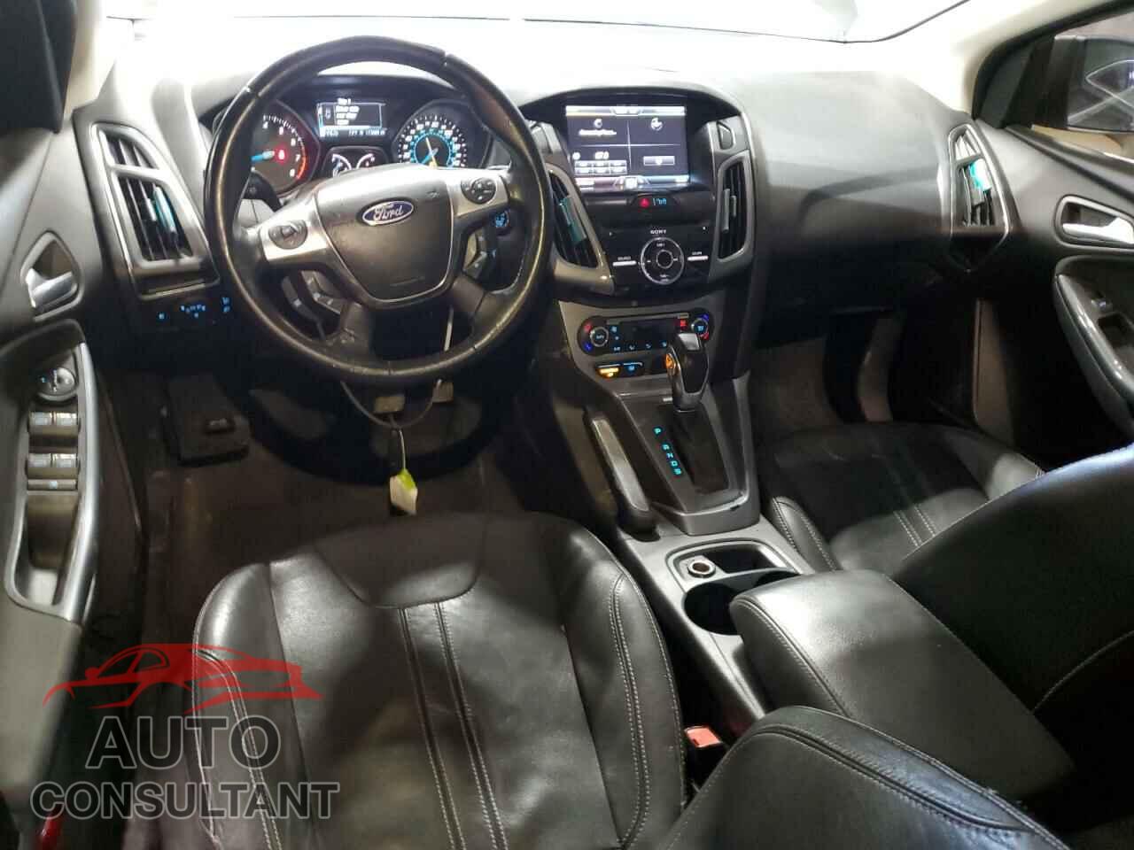 FORD FOCUS 2012 - 1FAHP3N21CL279283
