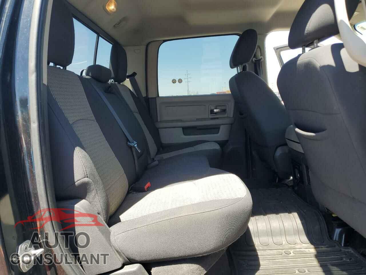 DODGE RAM 1500 2012 - 1C6RD7LT4CS161784